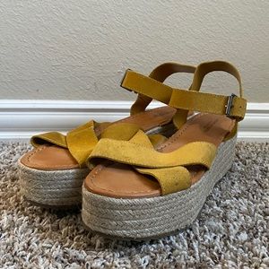 American Eagle yellow suede platform sandals